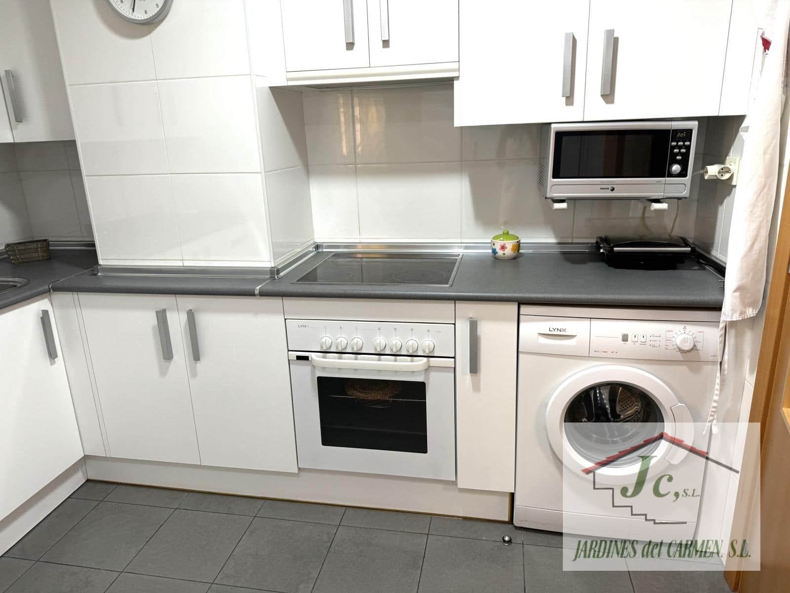 2 soveværelse Lejlighed til leje i Algarrobo Costa med swimmingpool garage - € 750 (Ref: 9267753)