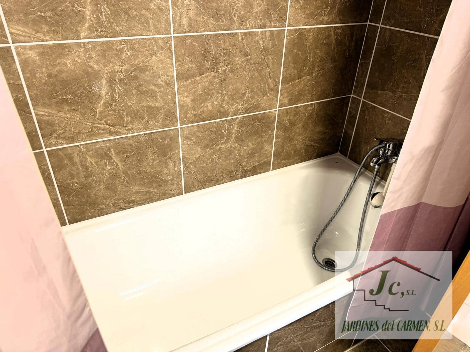 2 soveværelse Lejlighed til leje i Algarrobo Costa med swimmingpool garage - € 750 (Ref: 9267753)