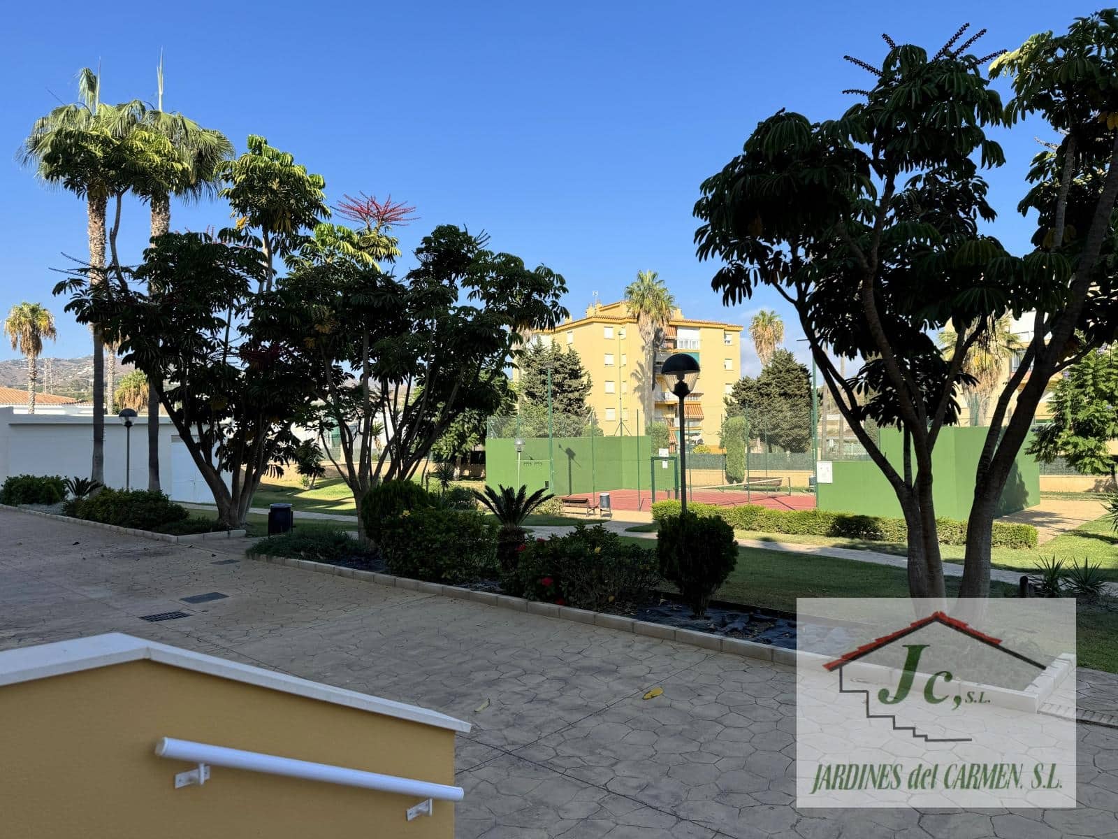 2 soveværelse Lejlighed til leje i Algarrobo Costa med swimmingpool garage - € 750 (Ref: 9267753)