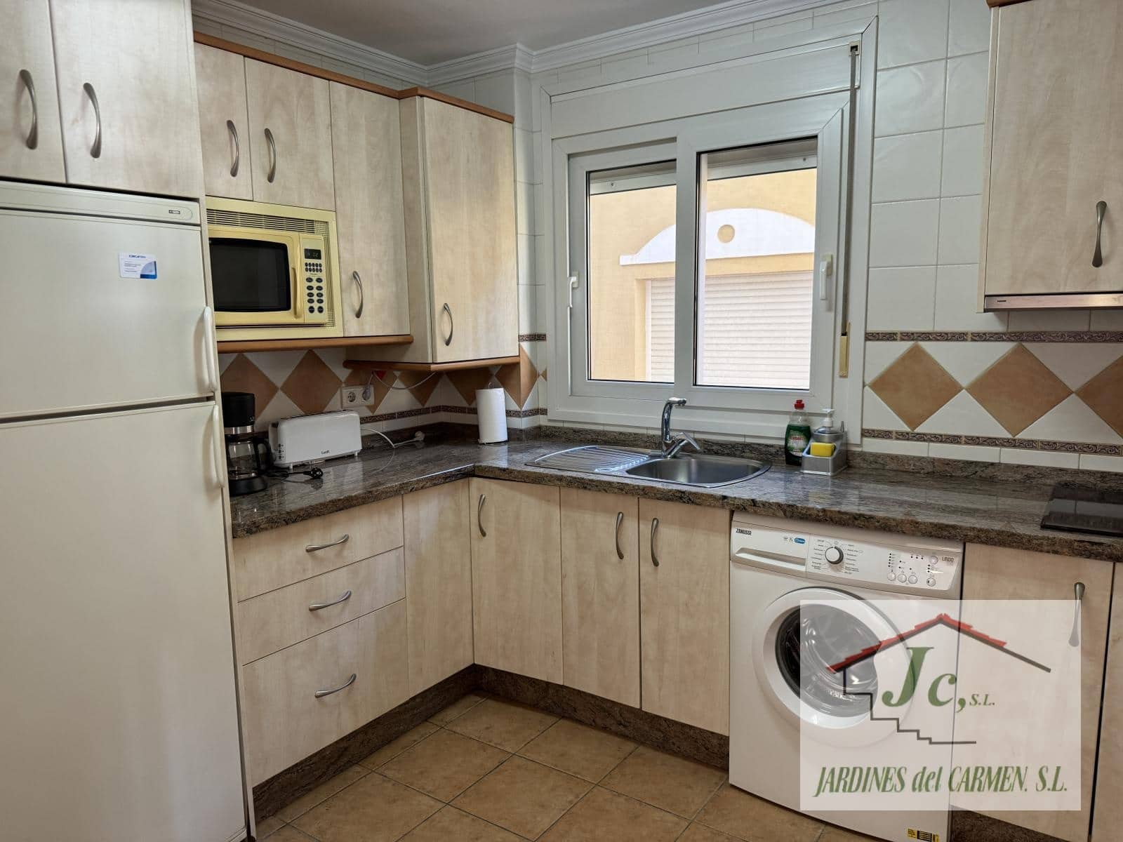 Appartement de 1 chambre à louer à Caleta de Velez - 700 € (Ref: 9363389)