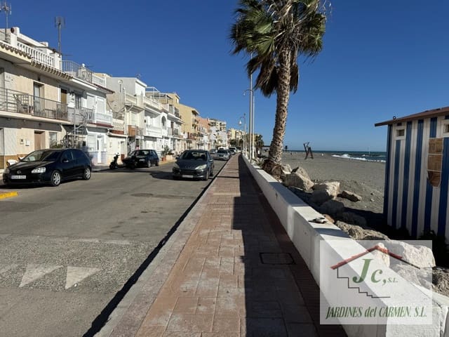 Appartement de 1 chambre à louer à Caleta de Vélez, Vélez-Málaga - 700 € (Ref: 9363389)