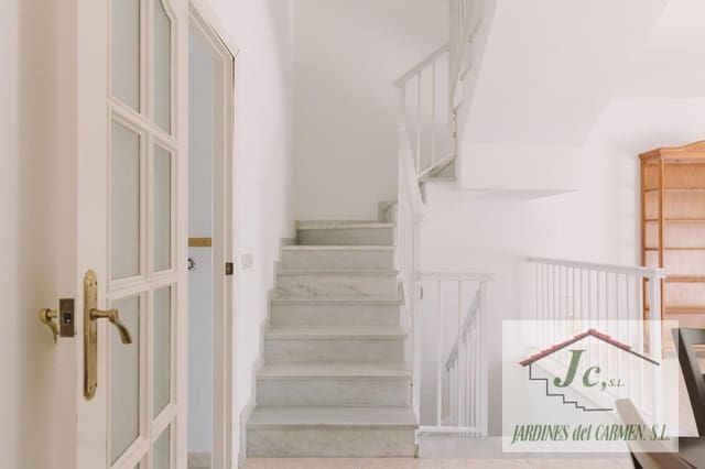 4 chambre Maison de Ville à vendre à Vélez-Málaga avec piscine - 546 000 € (Ref: 9436529)