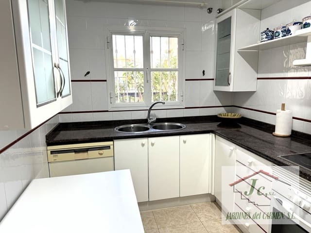 4 chambre Maison de Ville à vendre à Vélez-Málaga avec piscine - 546 000 € (Ref: 9436529)