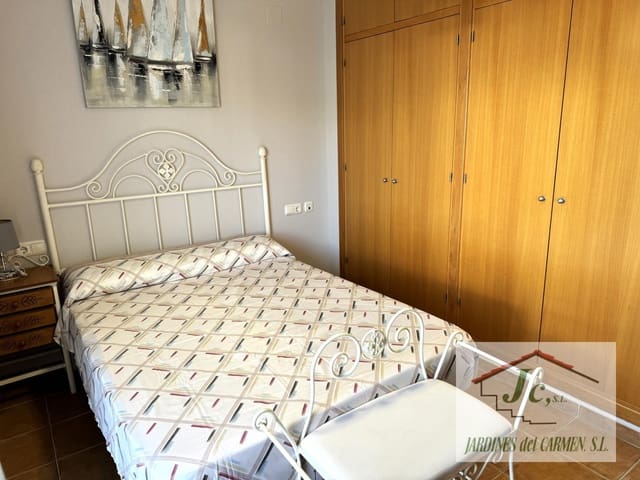 Piso de 2 habitaciones en El Peñoncillo, Torrox en alquiler con piscina garaje - 750 € (Ref: 9665770)