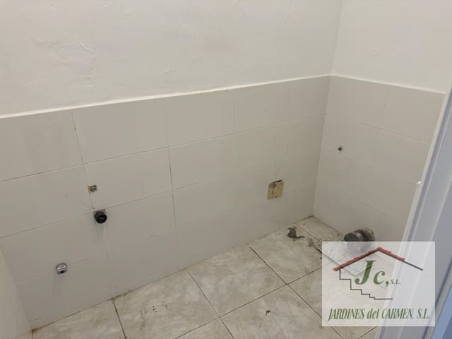 Kommersiell til leie i Vélez-Málaga - € 650 (Ref: 9834706)