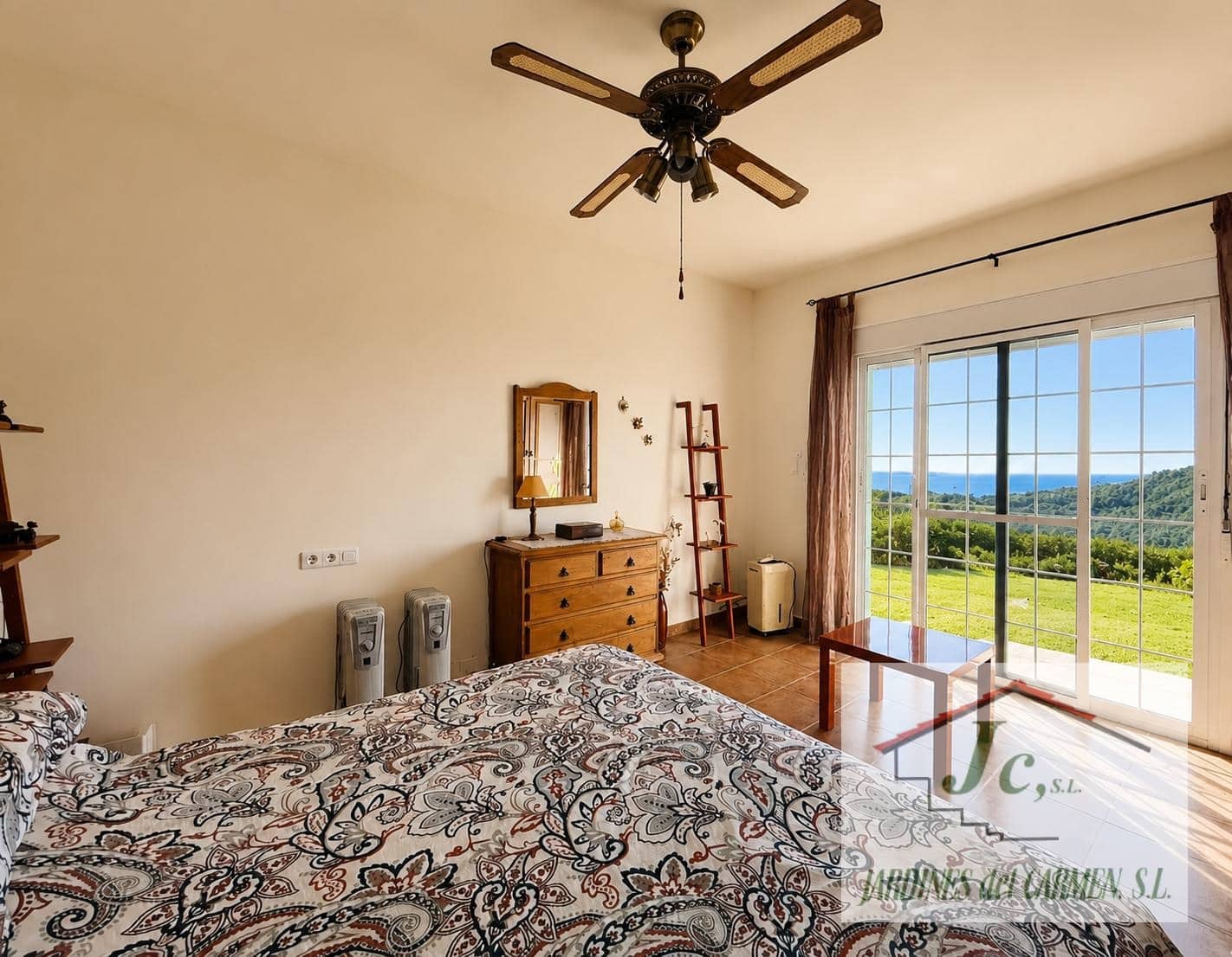 3 bedroom Finca/Country House for sale in Arenas with pool garage - € 420,000 (Ref: 9961753)