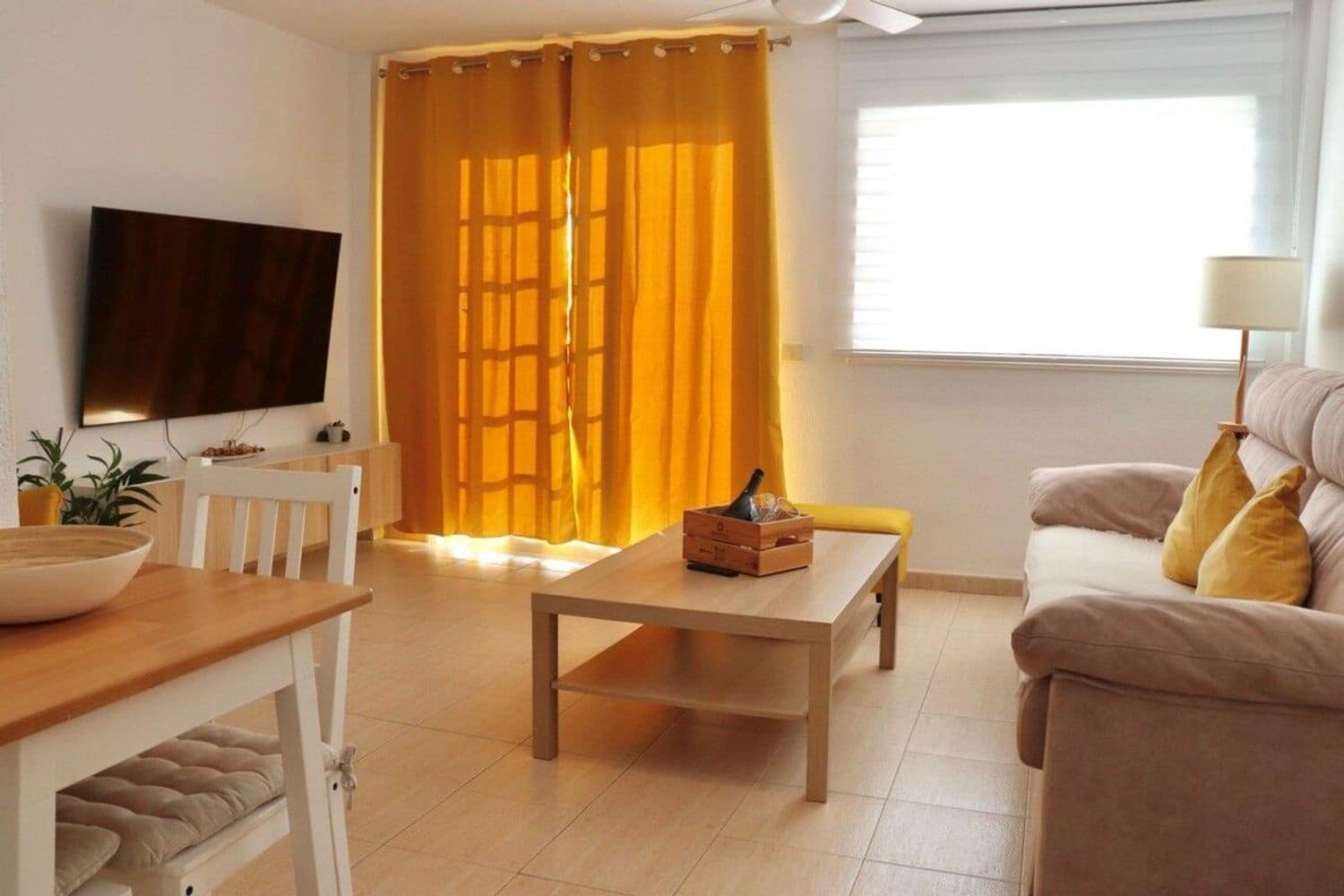 1 sypialnia Apartament na sprzedaż w Los Cristianos z basenem garażem - 330 000 € (Ref: 10007130)