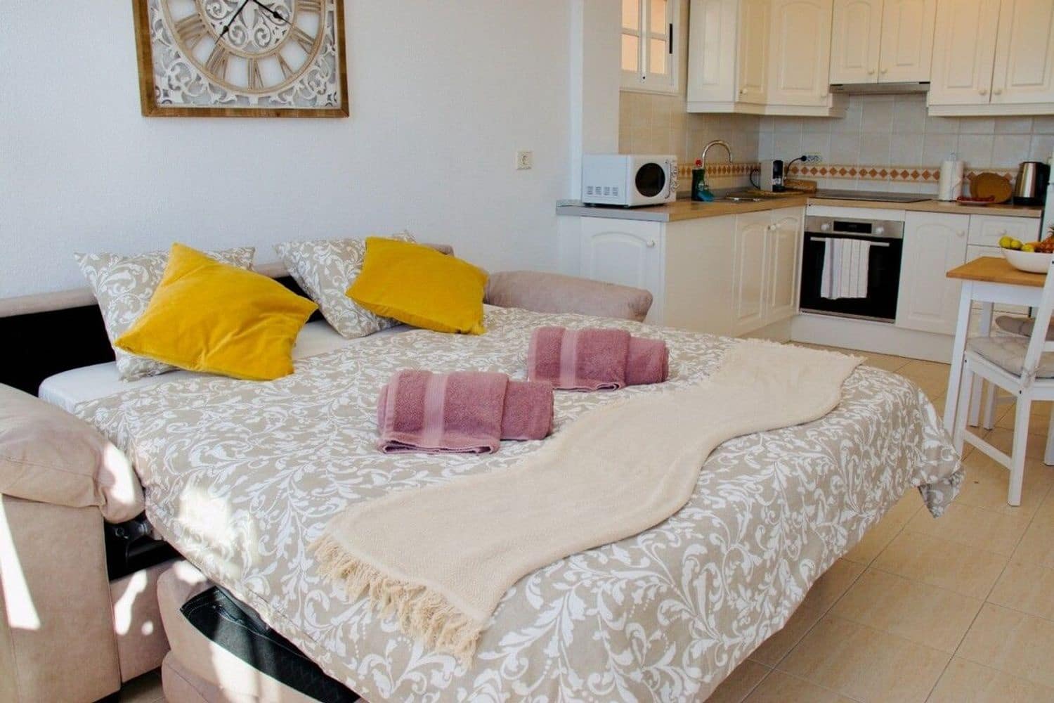 1 sypialnia Apartament na sprzedaż w Los Cristianos z basenem garażem - 330 000 € (Ref: 10007130)