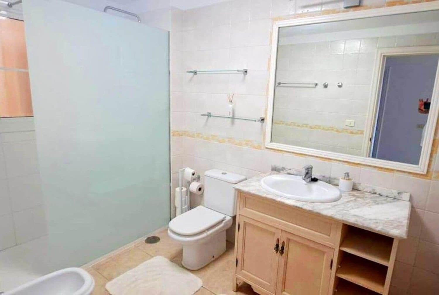 1 bedroom Apartment for sale in Playa de las Americas with pool garage - € 295,000 (Ref: 10015037)