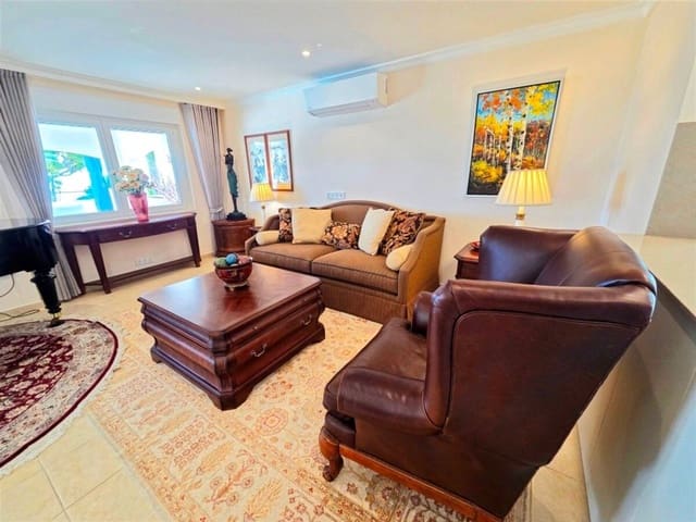 4 slaapkamer Villa te koop in Santa Cruz de Tenerife - € 2.050.000 (Ref: 10077514)