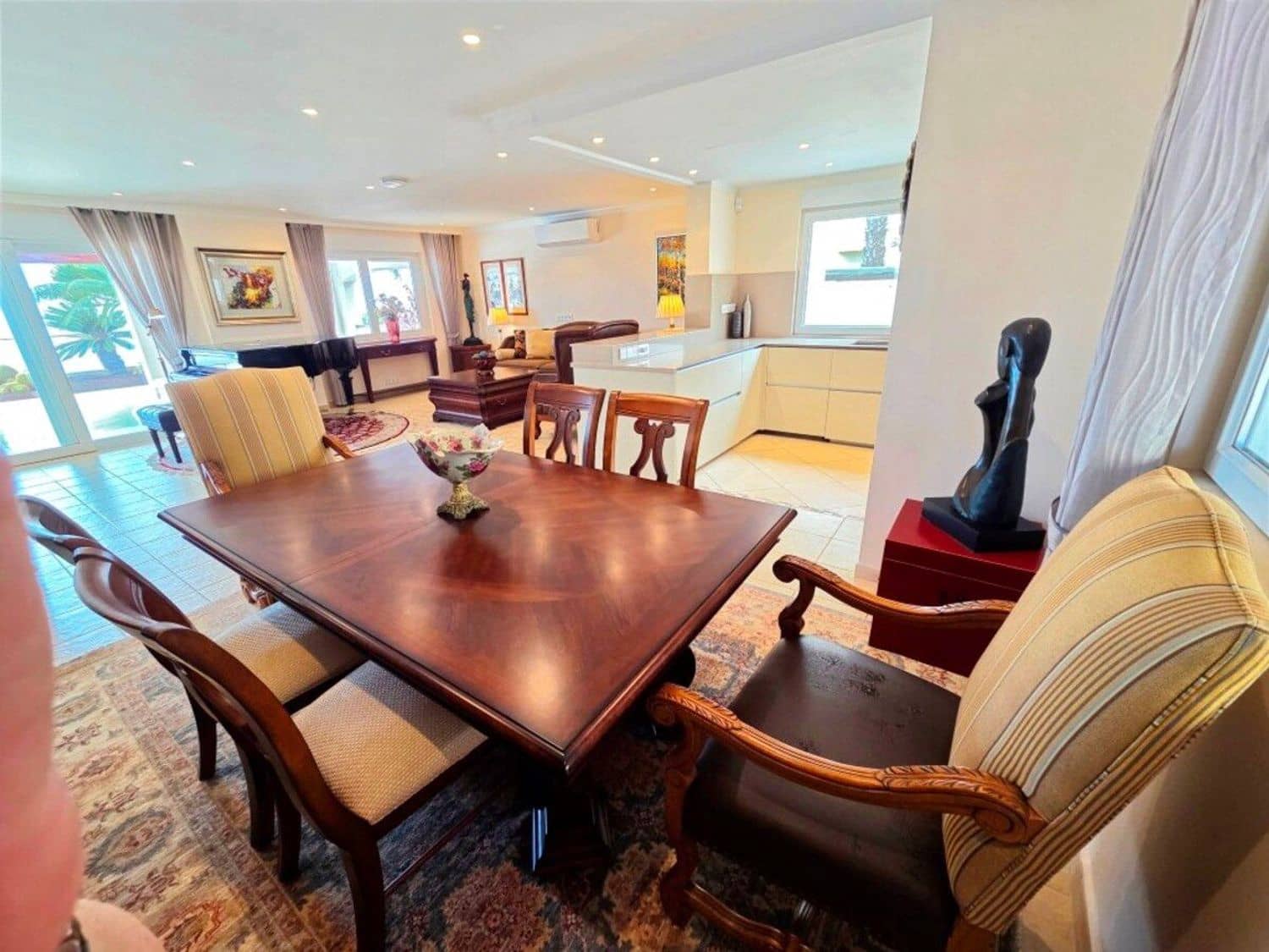 4 slaapkamer Villa te koop in Santa Cruz de Tenerife met zwembad garage - € 2.050.000 (Ref: 10077514)