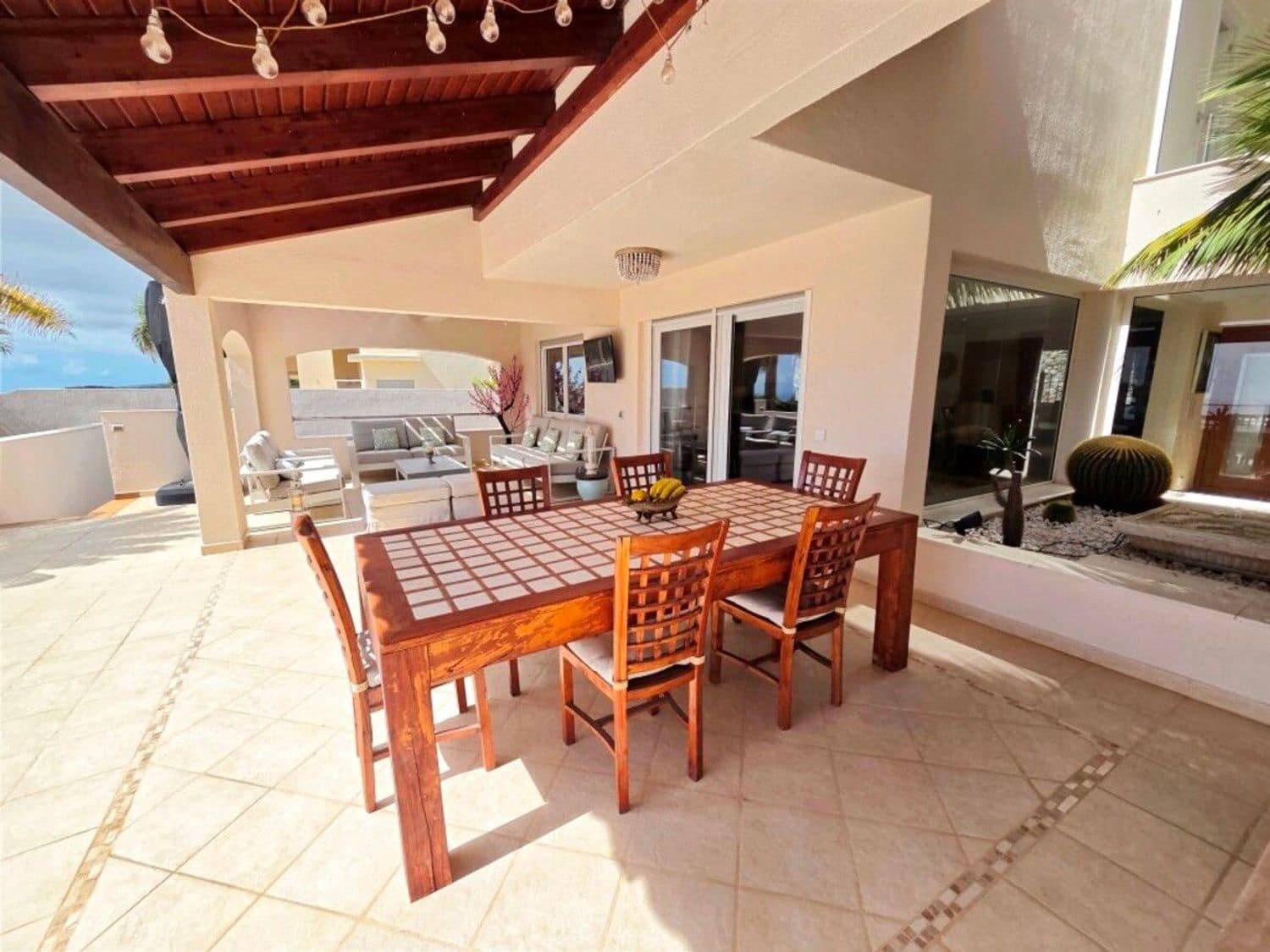 4 slaapkamer Villa te koop in Santa Cruz de Tenerife met zwembad garage - € 2.050.000 (Ref: 10077514)