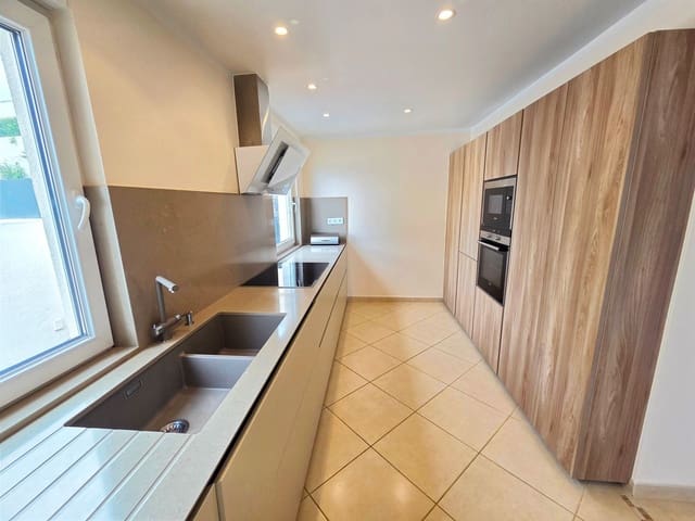 4 slaapkamer Villa te koop in Torviscas Centro y Alto, Adeje met zwembad garage - € 2.050.000 (Ref: 10077514)