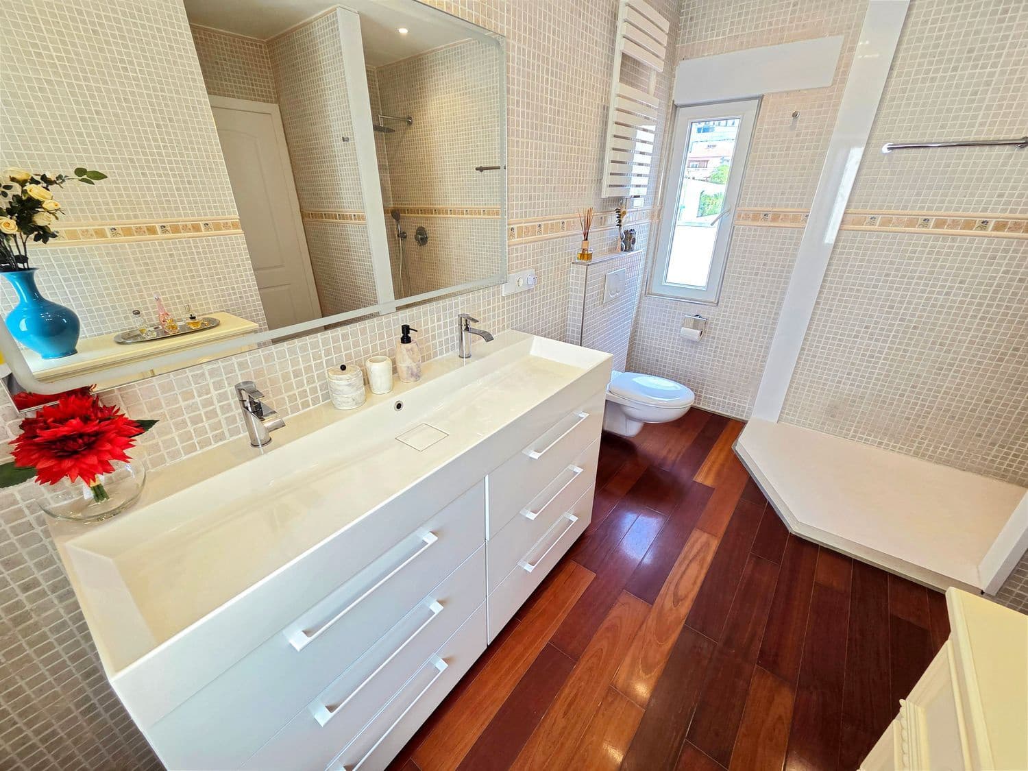 4 bedroom Villa for sale in Costa Adeje with pool garage - € 2,050,000 (Ref: 10077514)