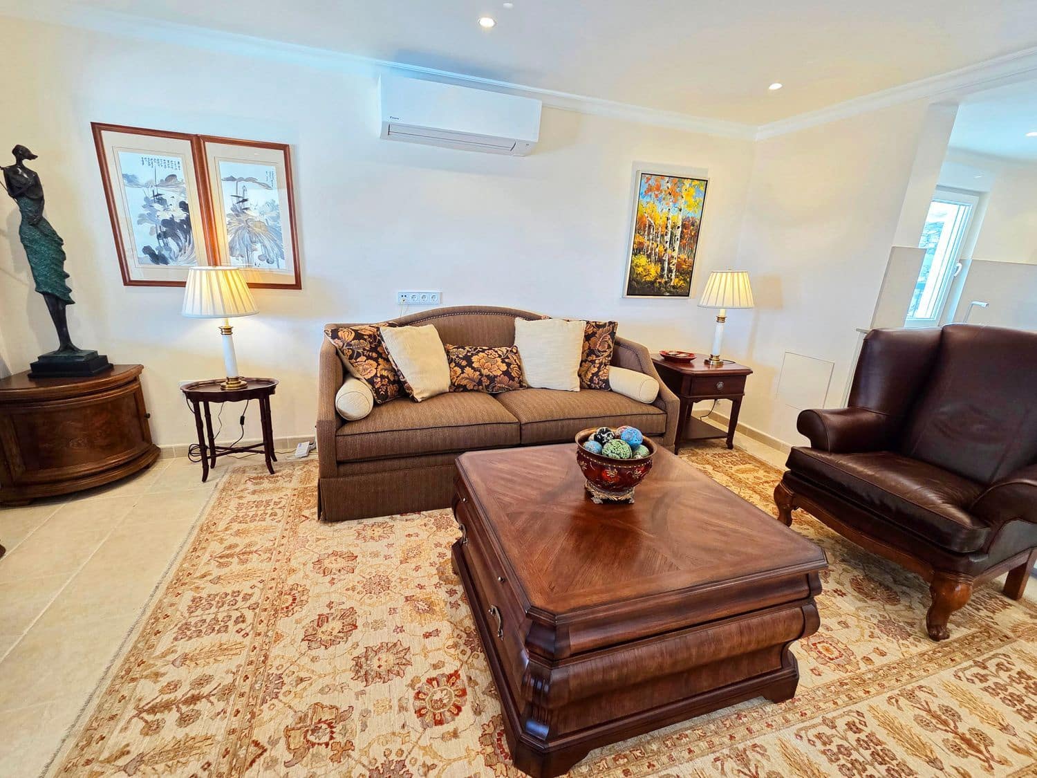 4 bedroom Villa for sale in Costa Adeje with pool garage - € 2,050,000 (Ref: 10077514)