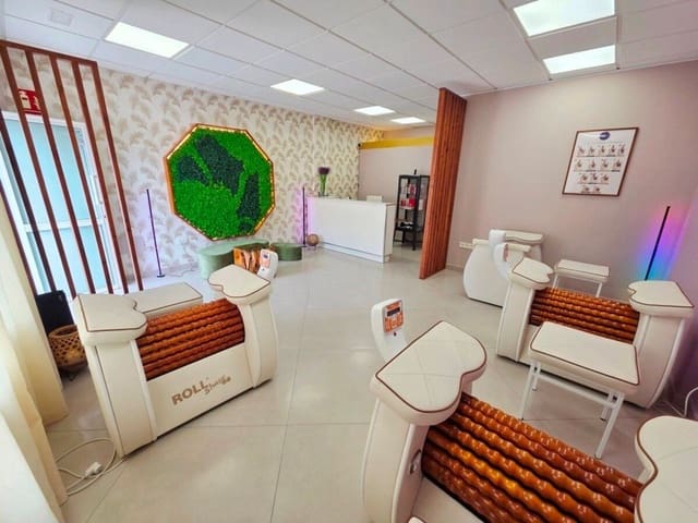 Komercyjne na sprzedaż w Casco Urbano, Adeje - 45 000 € (Ref: 10164041)