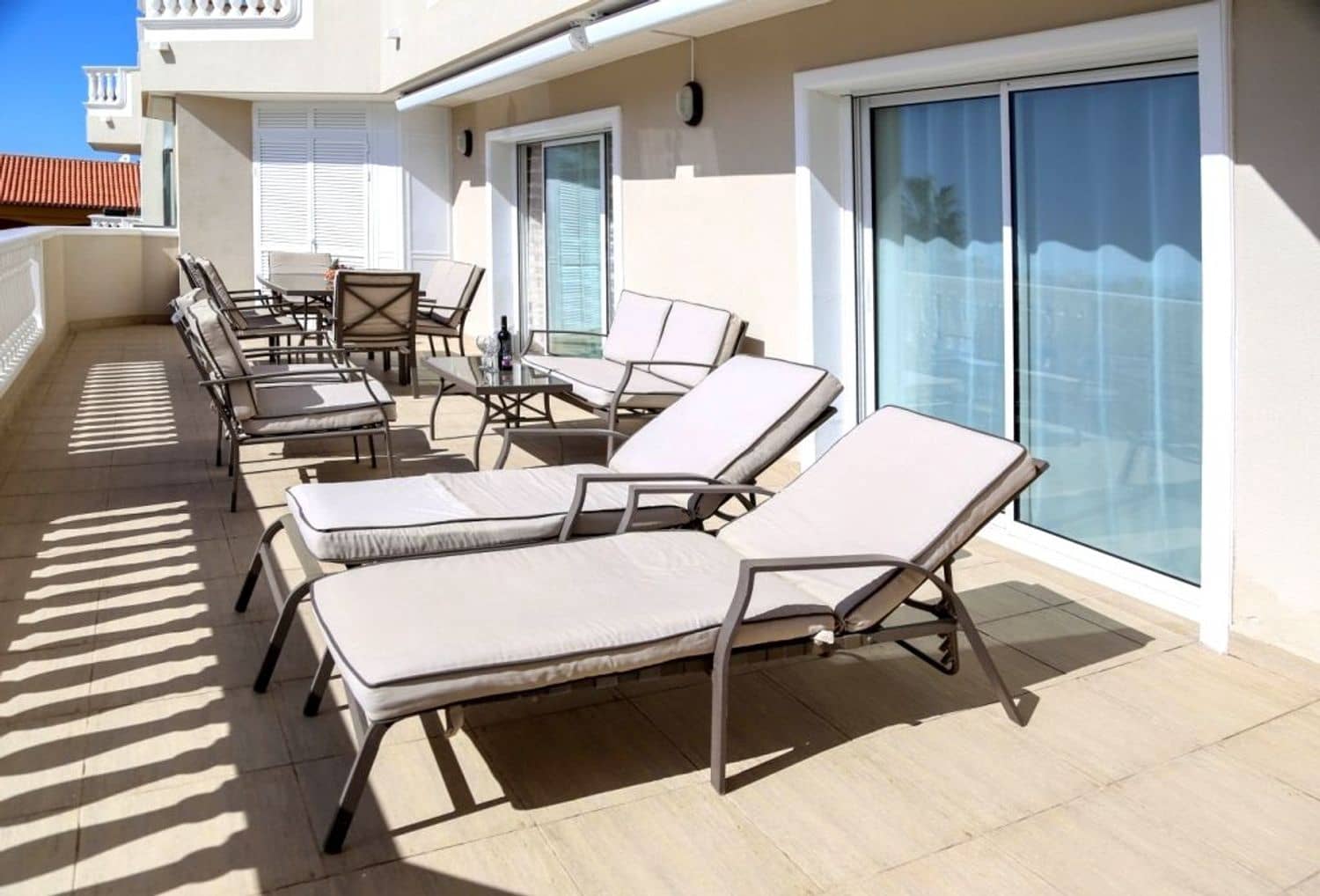 2 soveværelse Lejlighed til salg i Puerto Santiago med swimmingpool - € 495.000 (Ref: 6973781)