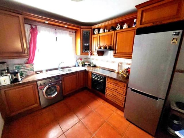 5 soverom Hus til salgs i Casco Urbano, Adeje med svømmebasseng - € 515 000 (Ref: 7918445)