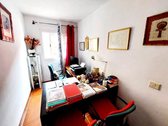 5 soverom Hus til salgs i Casco Urbano, Adeje med svømmebasseng - € 515 000 (Ref: 7918445)