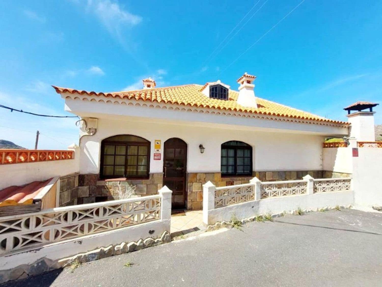 11 soveværelse Finca/Landehus til salg i Santiago del Teide med swimmingpool garage - € 1.785.000 (Ref: 8313427)