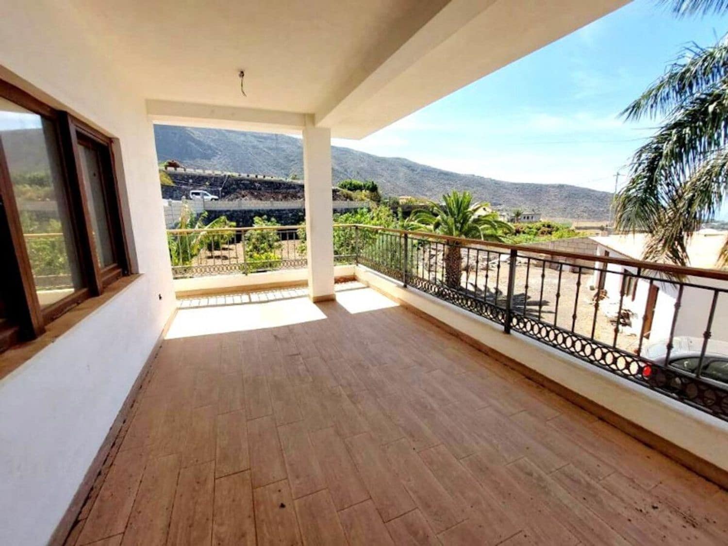 11 soveværelse Finca/Landehus til salg i Santiago del Teide med swimmingpool garage - € 1.785.000 (Ref: 8313427)