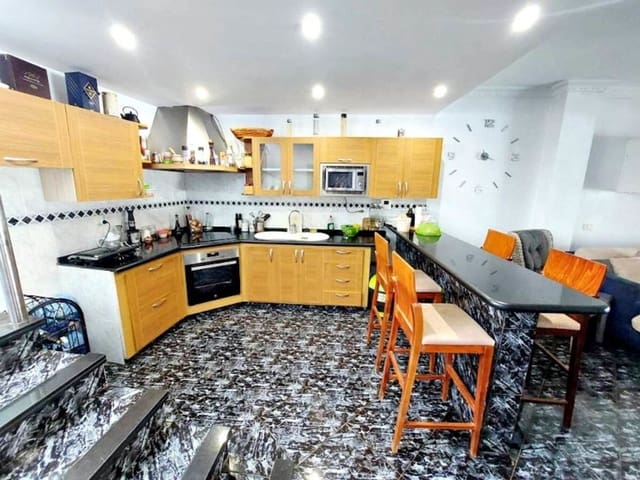 11 chambre Finca/Maison de Campagne à vendre à Santiago del Teide avec piscine garage - 1 785 000 € (Ref: 8313427)