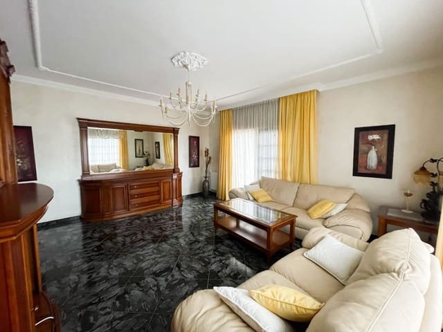 7 slaapkamer Finca/Landhuis te koop in Los Silos met zwembad garage - € 650.000 (Ref: 8422771)