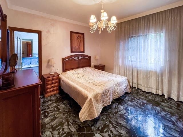 7 slaapkamer Finca/Landhuis te koop in Los Silos met zwembad garage - € 650.000 (Ref: 8422771)