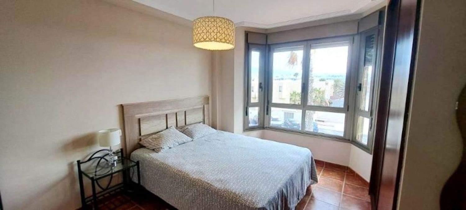 2 soveværelse Lejlighed til salg i Los Abrigos med swimmingpool garage - € 390.000 (Ref: 8436638)