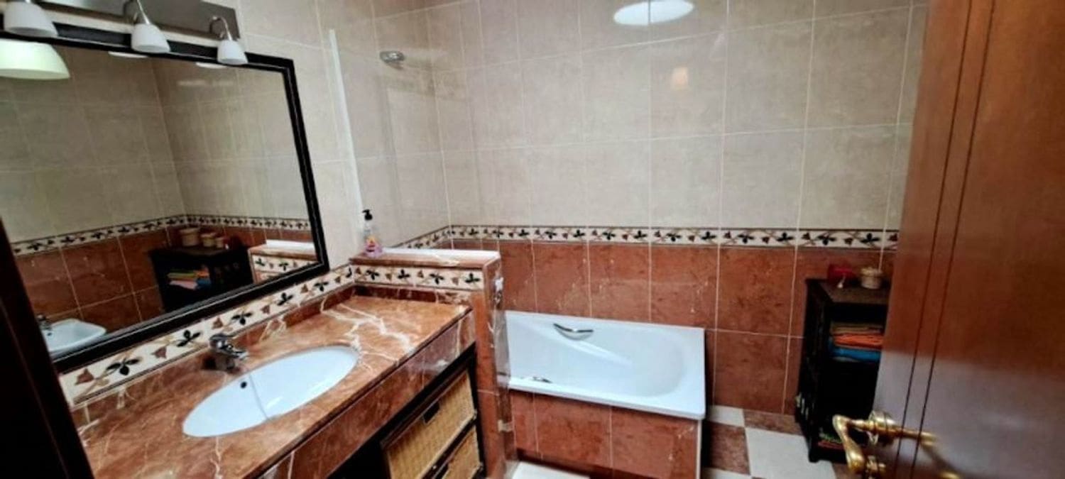 2 soveværelse Lejlighed til salg i Los Abrigos med swimmingpool garage - € 390.000 (Ref: 8436638)