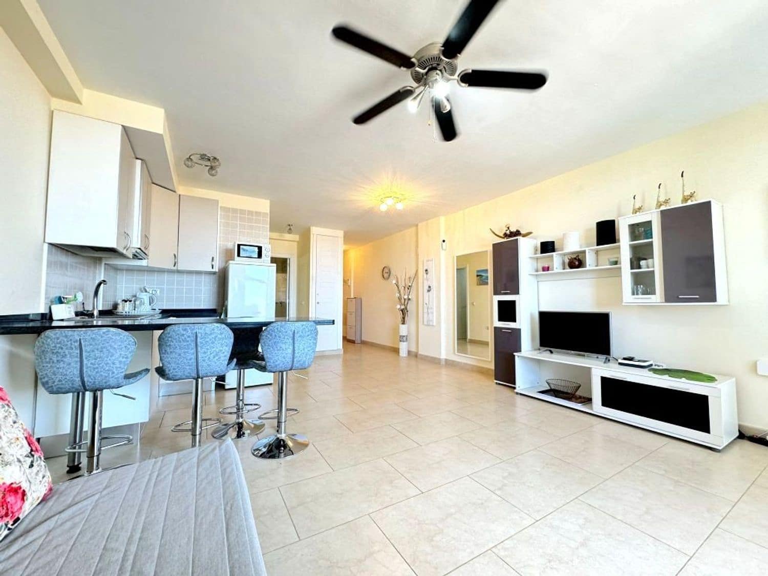 1 soveværelse Lejlighed til leje i Palm-Mar med swimmingpool garage - € 1.000 (Ref: 8742927)