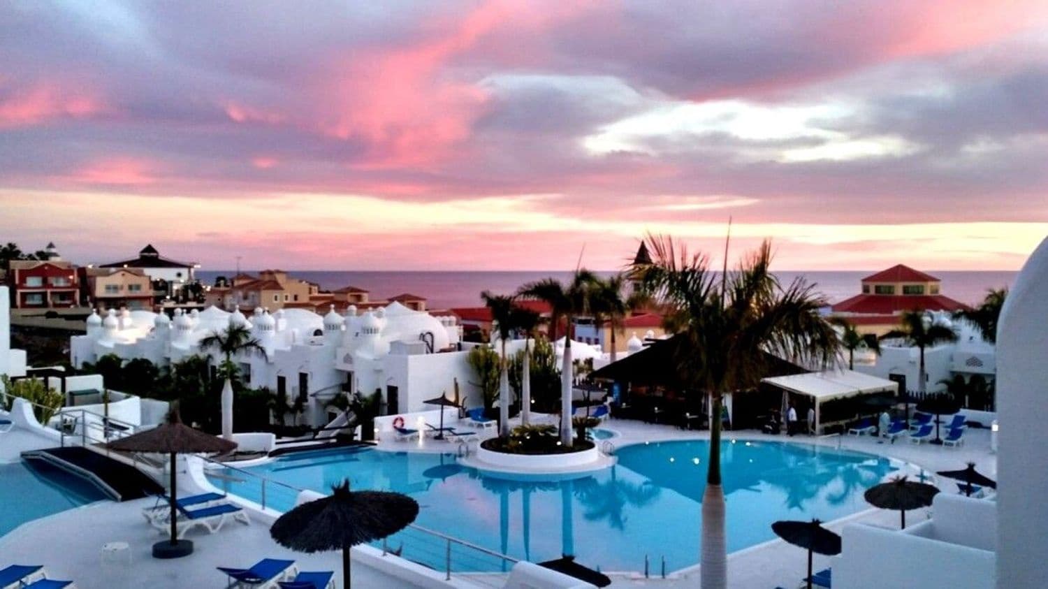 3 soverom Leilighet til salgs i Playa Paraiso med svømmebasseng garasje - € 450 000 (Ref: 8842881)