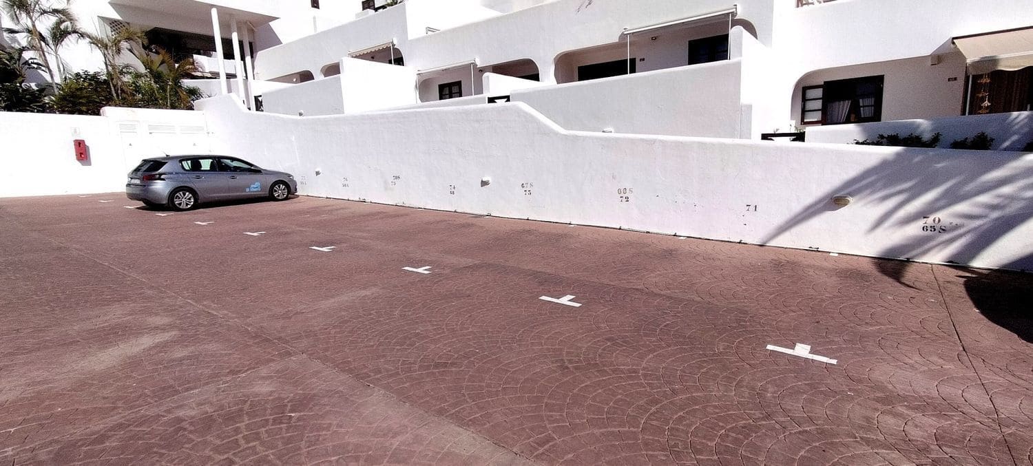 3 soverom Leilighet til salgs i Playa Paraiso med svømmebasseng garasje - € 450 000 (Ref: 8842881)