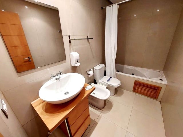 3 Zimmer Apartment zu verkaufen in Playa Paraiso, Adeje mit Pool Garage - 450.000 € (Ref: 8842881)