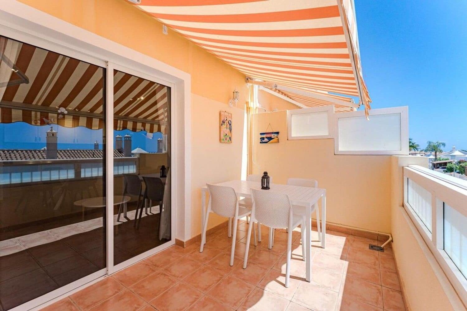 1 sypialnia Apartament na sprzedaż w Playa Paraiso z basenem garażem - 289 000 € (Ref: 9226116)