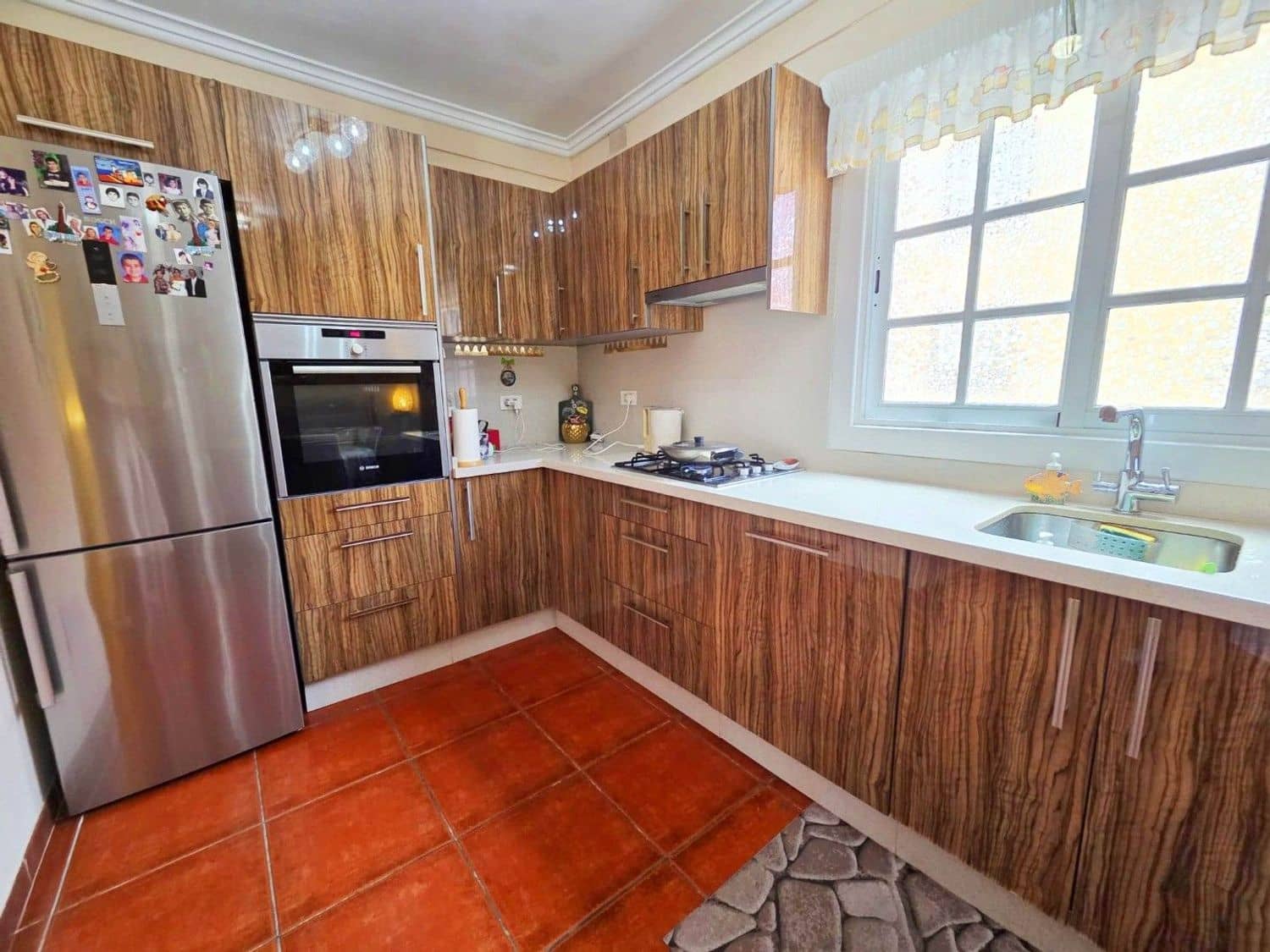 4 bedroom Townhouse for sale in Adeje with pool garage - € 495,000 (Ref: 9235912)