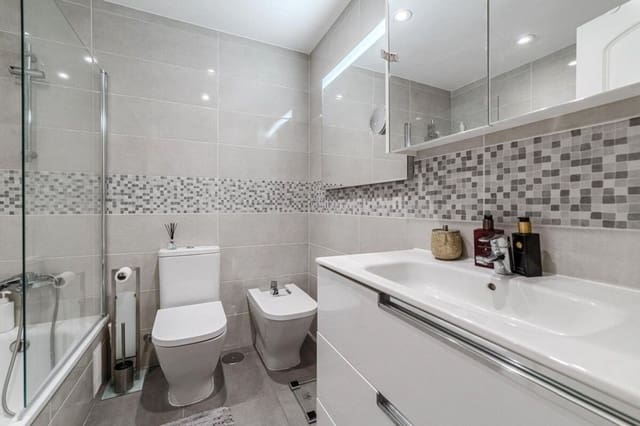 3 sypialnia Apartament na sprzedaż w Playa de Fañabé Alto, Adeje z basenem garażem - 499 000 € (Ref: 9335641)