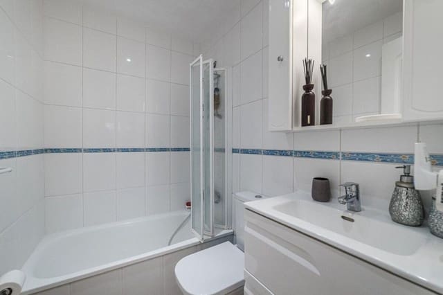 3 sypialnia Apartament na sprzedaż w Playa de Fañabé Alto, Adeje z basenem garażem - 499 000 € (Ref: 9335641)