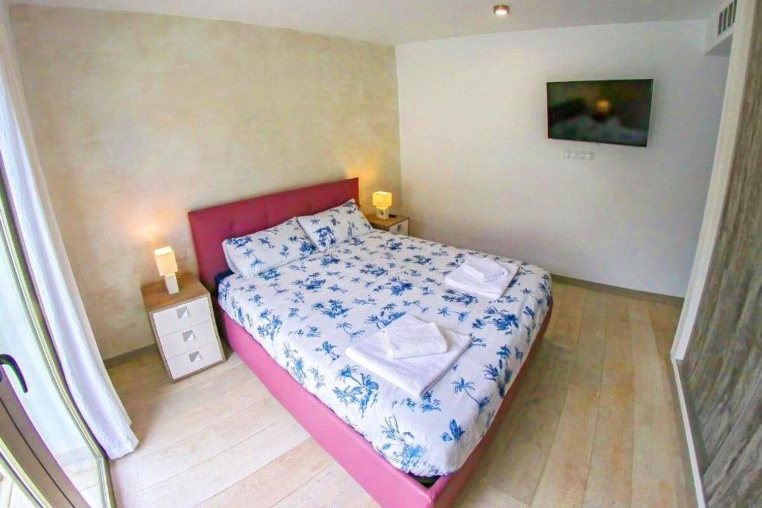 4 soveværelse Villa til salg i Chayofa med swimmingpool garage - € 930.000 (Ref: 9343094)