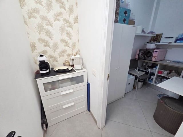 Commercieel te koop in Casco Urbano, Adeje - € 130.000 (Ref: 9343095)