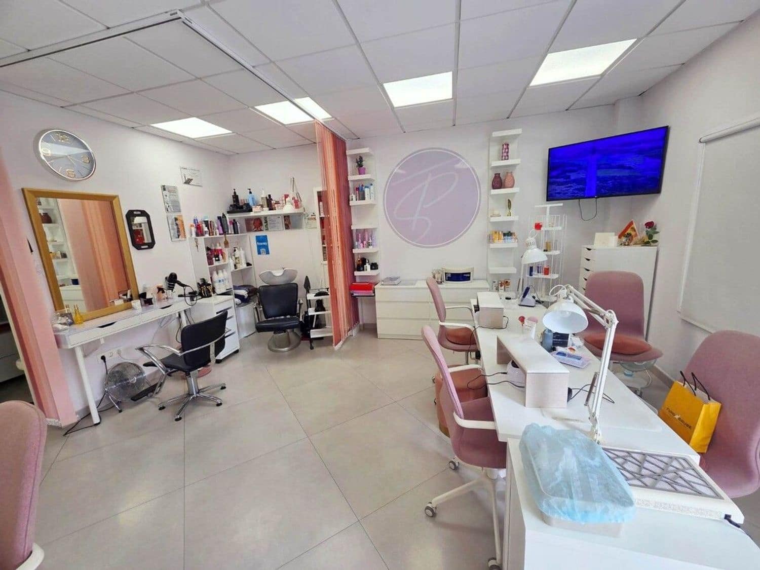 Kommersiell till salu i Adeje - 130 000 € (Ref: 9343095)