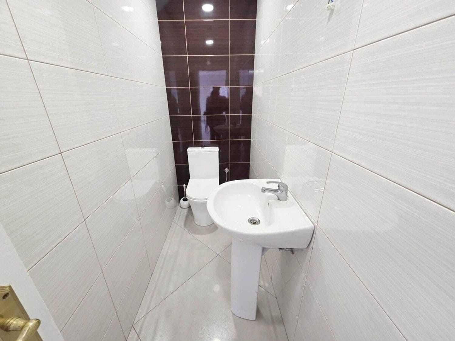 Komercyjne na sprzedaż w Adeje - 130 000 € (Ref: 9343095)