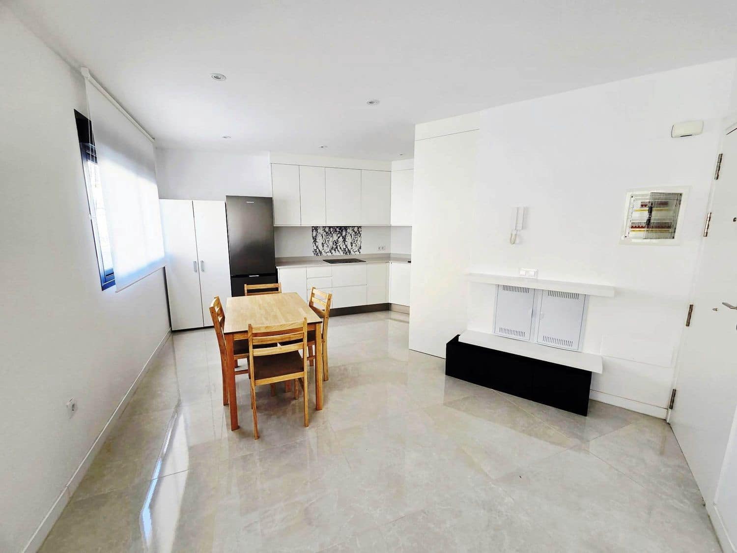 2 bedroom Apartment for rent in Los Alcazares with garage - € 1,500 (Ref: 9501857)