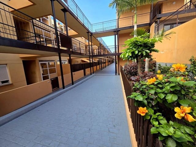 2 sovrum Lägenhet till salu i Casco Urbano, Adeje med pool garage - 330 000 € (Ref: 9503720)