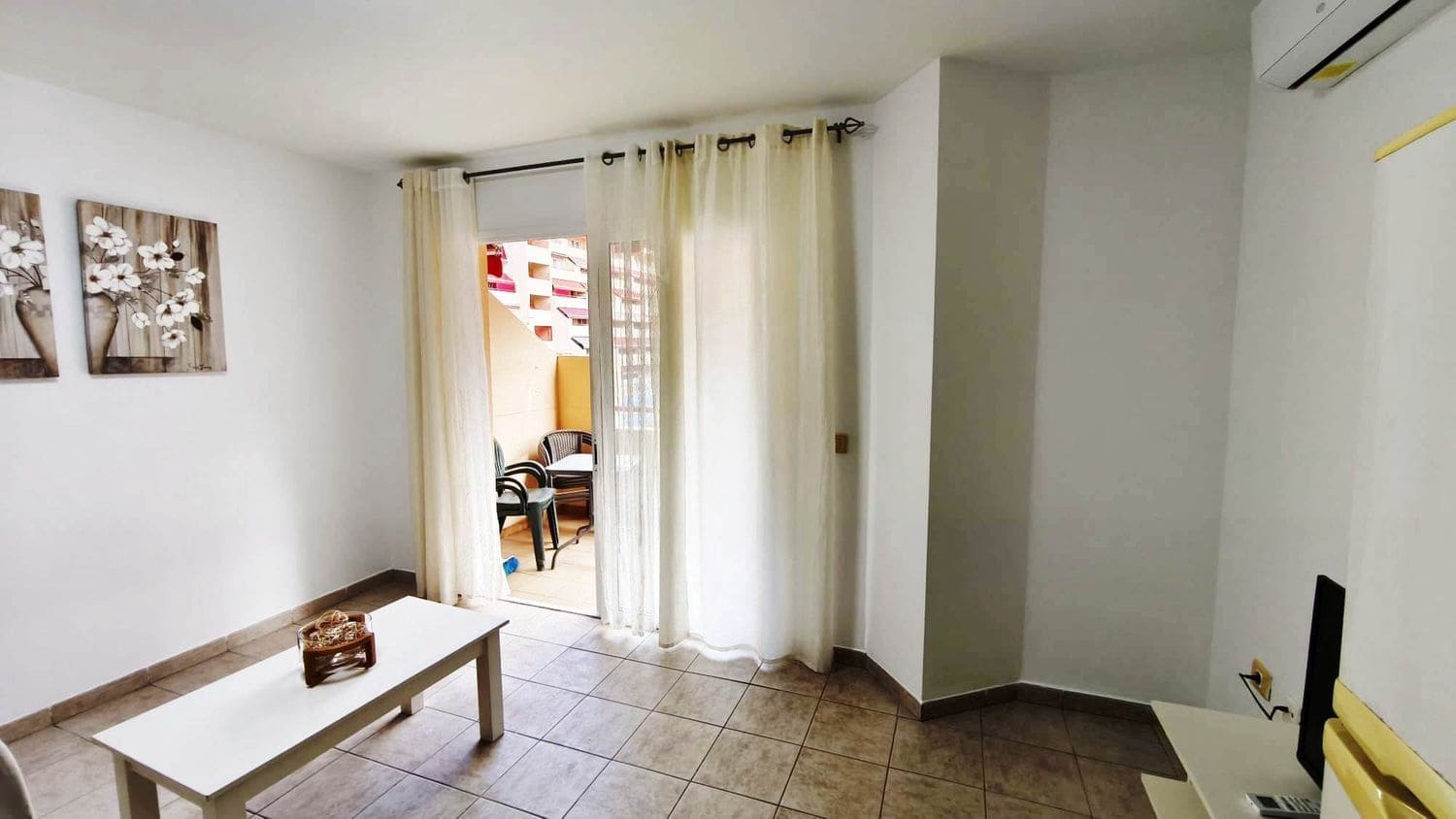 1 sypialnia Apartament do wynajęcia w Puerto Santiago z basenem garażem - 940 € (Ref: 9529243)