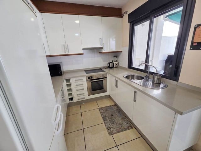 3 soverom Hus til salgs i Casco Urbano, Adeje med garasje - € 580 000 (Ref: 9533210)