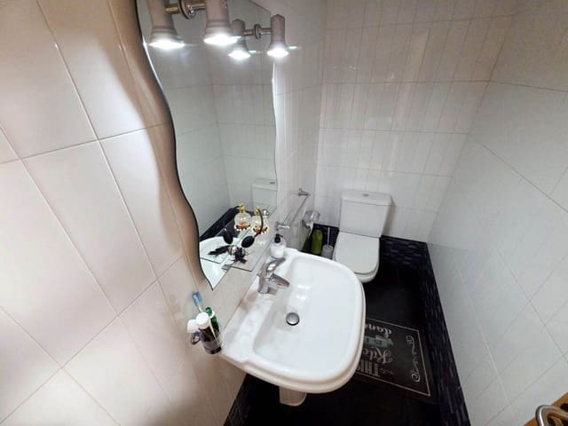 3 quarto Casa em Banda para venda em Casco Urbano, Adeje com garagem - 580 000 € (Ref: 9533210)