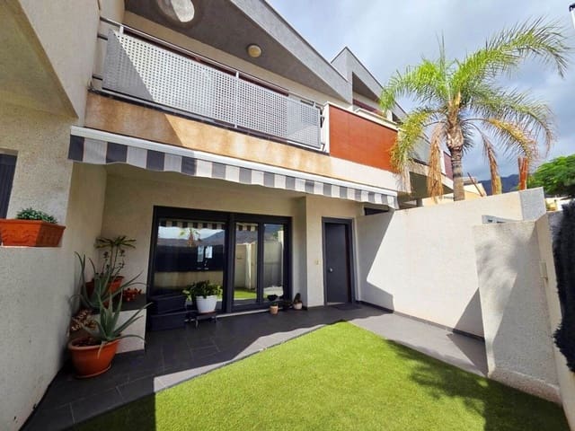 3 soverom Hus til salgs i Casco Urbano, Adeje med garasje - € 580 000 (Ref: 9533210)