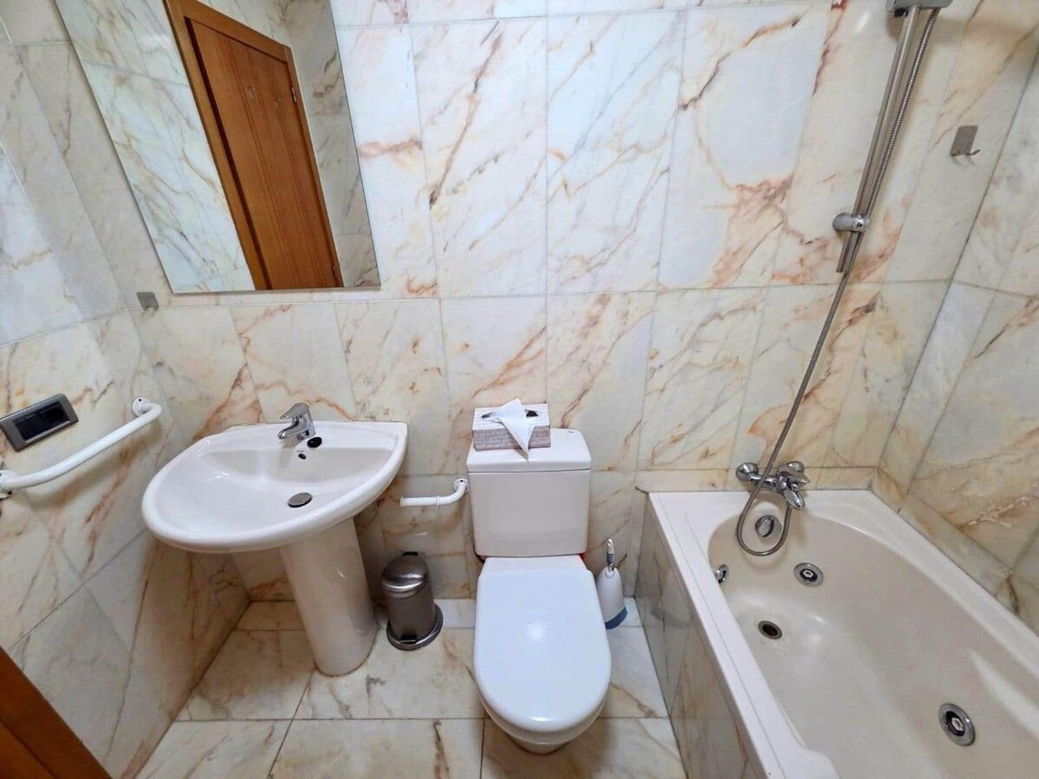 1 soverom Leilighet til salgs i Adeje med svømmebasseng garasje - € 410 000 (Ref: 9533211)