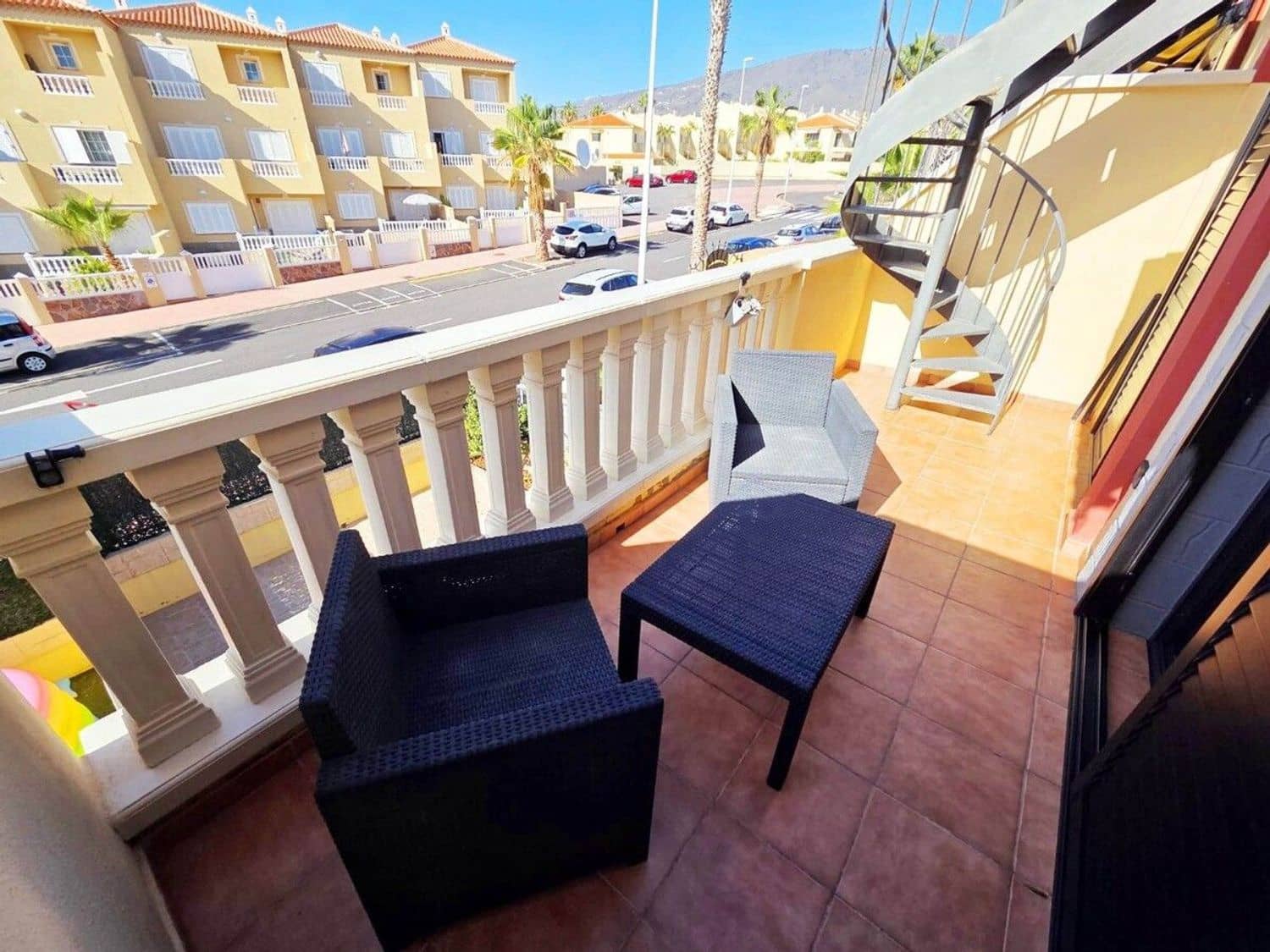 1 soverom Leilighet til salgs i Adeje med svømmebasseng garasje - € 410 000 (Ref: 9533211)